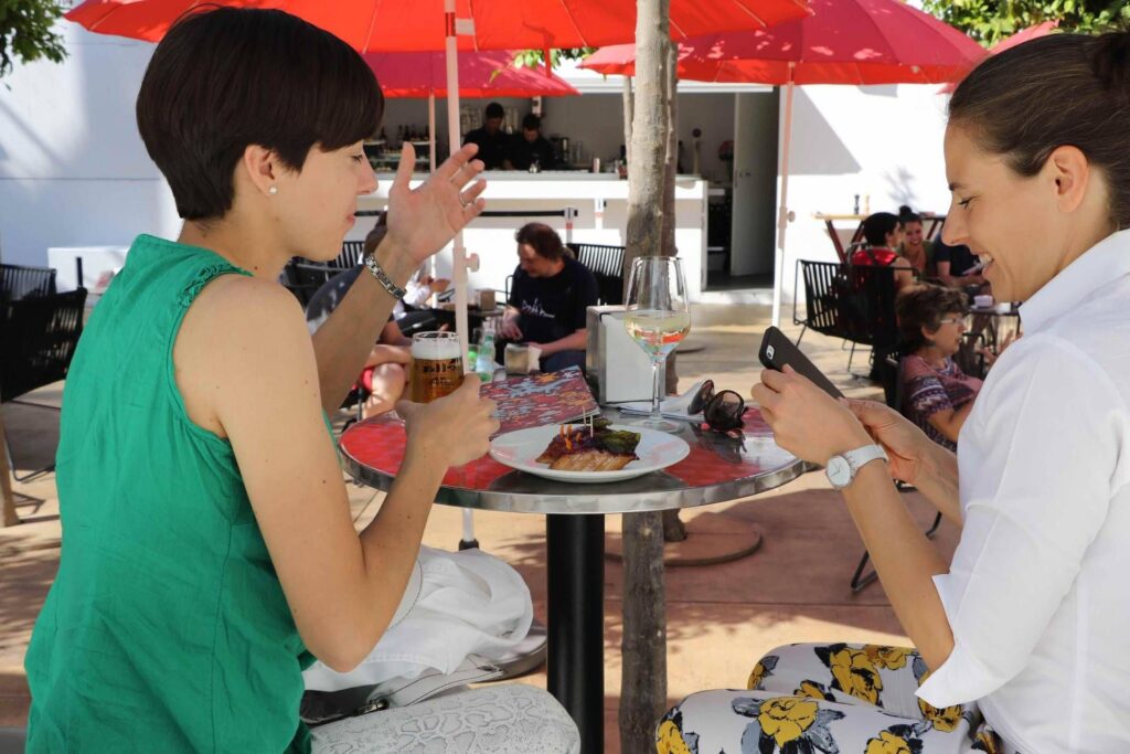 Alimentation, Italiens et Lombards se décrivent comme attentifs à table, les experts "la réalité est différente"