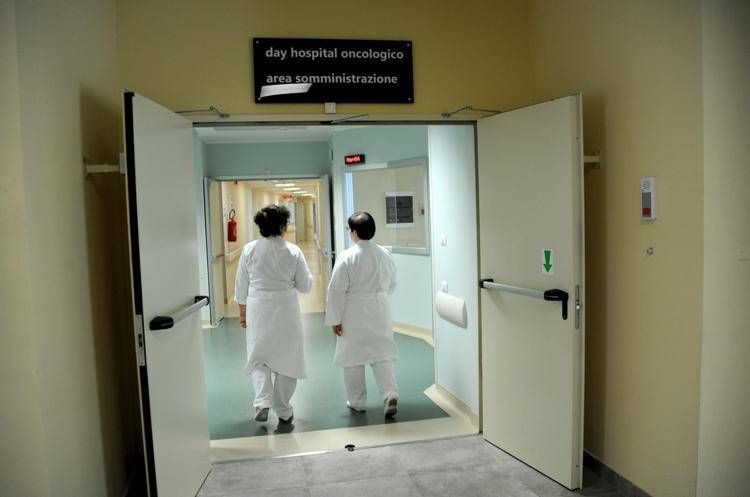 Cancer rectal, Italiens sur Lancet : "25 % des patients peuvent guérir sans chirurgie"