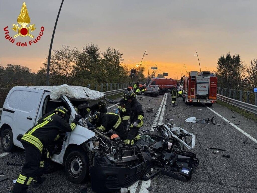Collision sur le périphérique sud de Bergame, le nombre de morts s'élève à trois