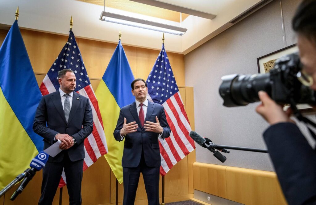 Déclaration commune États-Unis-Ukraine : « L’accord de paix doit respecter la souveraineté de Kiev »