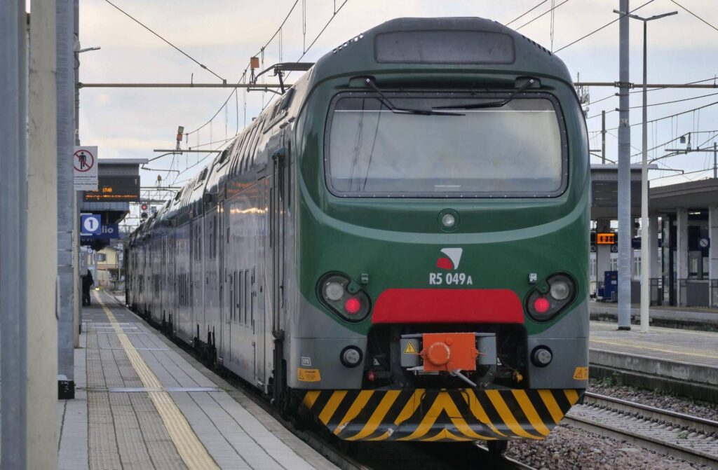 Grève le 28 novembre, l'Italie s'arrête : des trains aux avions et aux écoles, horaires et périodes de garantie