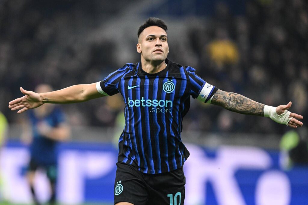 Inter-Lazio 2-0, buts de Lautaro et Bonny : les Nerazzurri premiers contre la Roma - Revivez le match