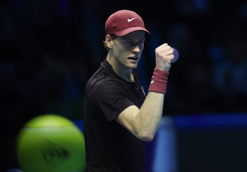 Sinner triomphe en finale de l'ATP, Alcaraz battu en finale - Revivez le match