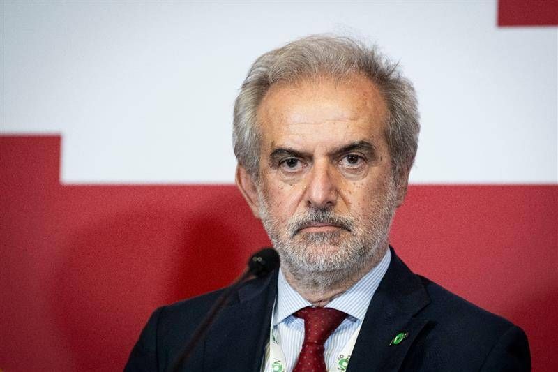 Tumeurs, Perrone (Aiom) : « Des listes d'attente inacceptables pour les personnes atteintes d'un cancer »