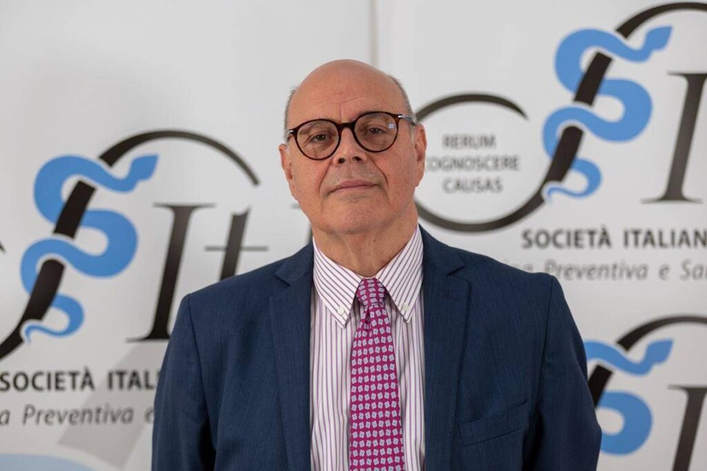 Vaccins, appel des hygiénistes : « Anti-HPV et dépistage comme arme contre le cancer du col de l'utérus »