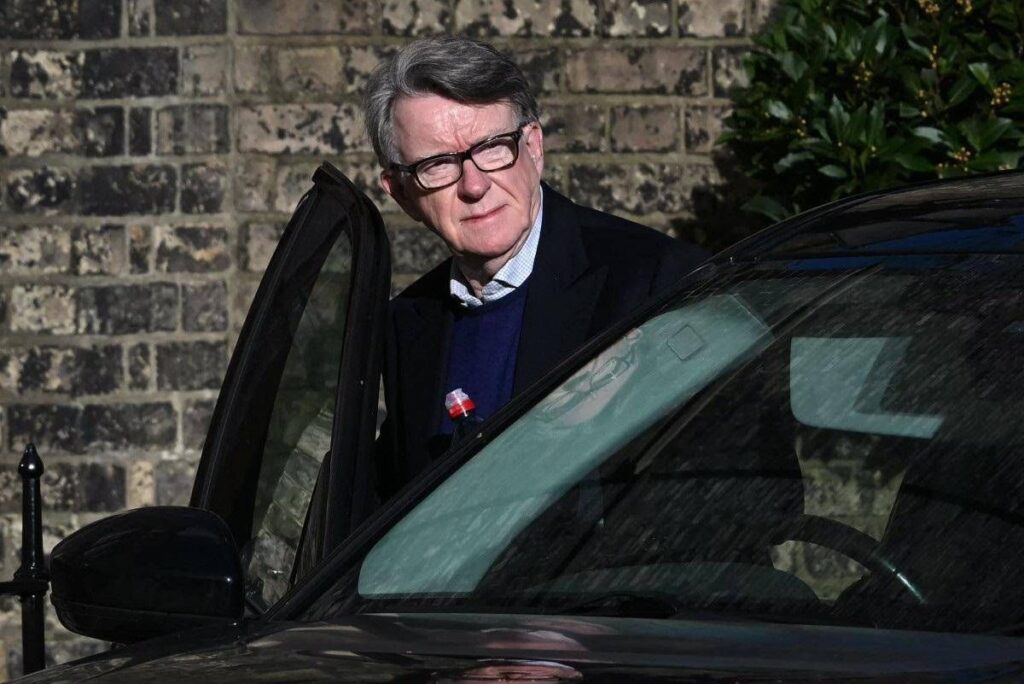 Affaire Epstein, l'ancien ambassadeur britannique aux USA Peter Mandelson arrêté