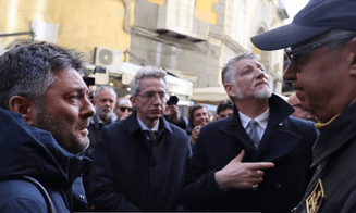 Incendie de Sannazaro, Giuli visite le théâtre : « Effort maximal du gouvernement pour la reconstruction »