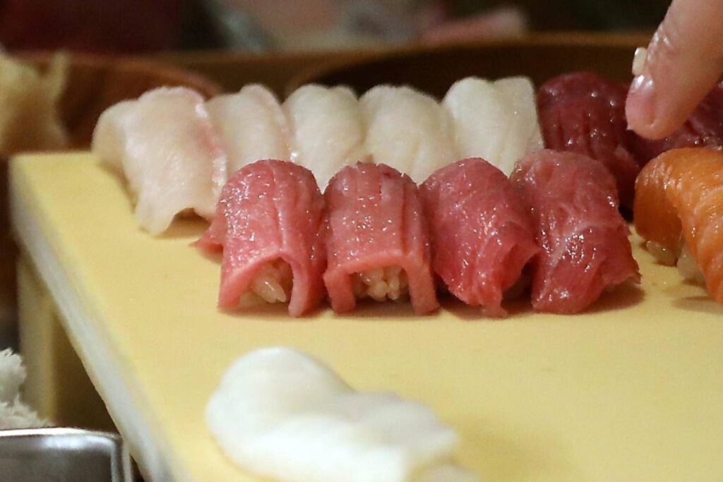 Poisson cru et risque d'hépatite, l'immunologiste : "Voici quand cela peut arriver"