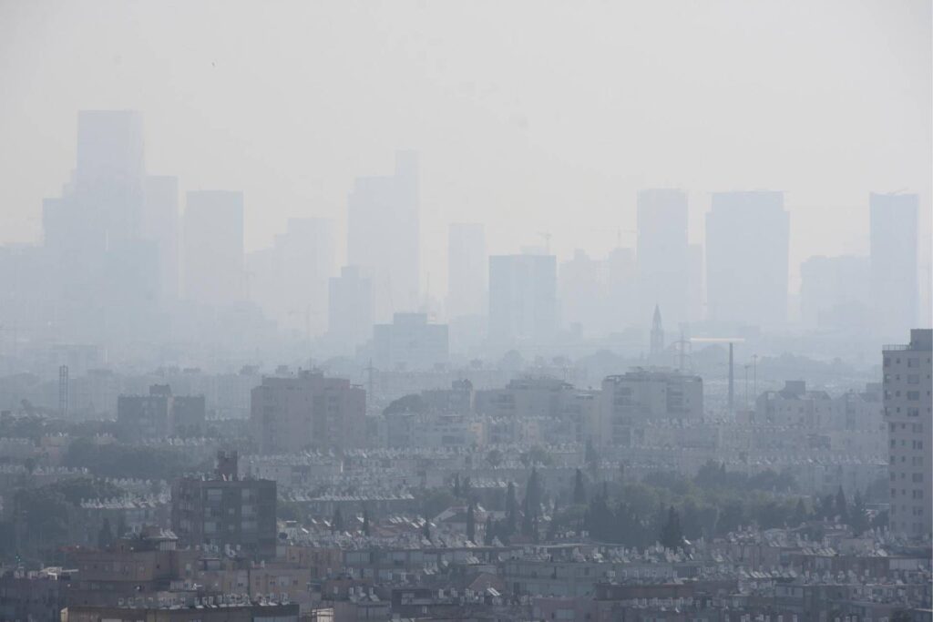 Alertez les parodontistes : « le smog et les vagues de chaleur menacent les dents »