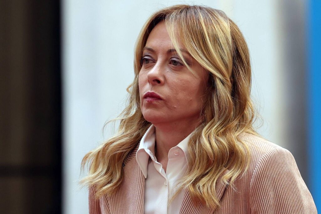 Iran, Meloni : "L'Italie n'est pas en guerre mais risque les conséquences. L'opposition ne doit pas s'engager dans de petites polémiques"