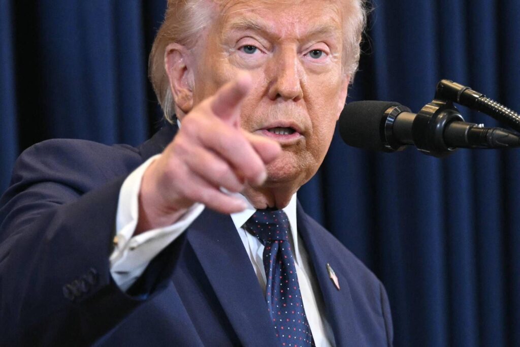 Iran, Trump : « La guerre va bientôt se terminer, je déciderai quand ». Et il menace l'Espagne : "Nous pourrions interrompre les relations commerciales"