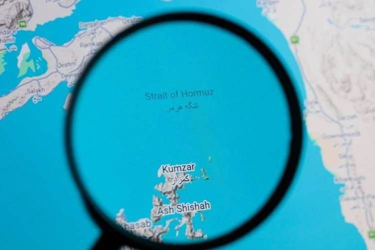 Iran, nouveaux raids contre Téhéran. Washington Post : les États-Unis préparent des opérations terrestres