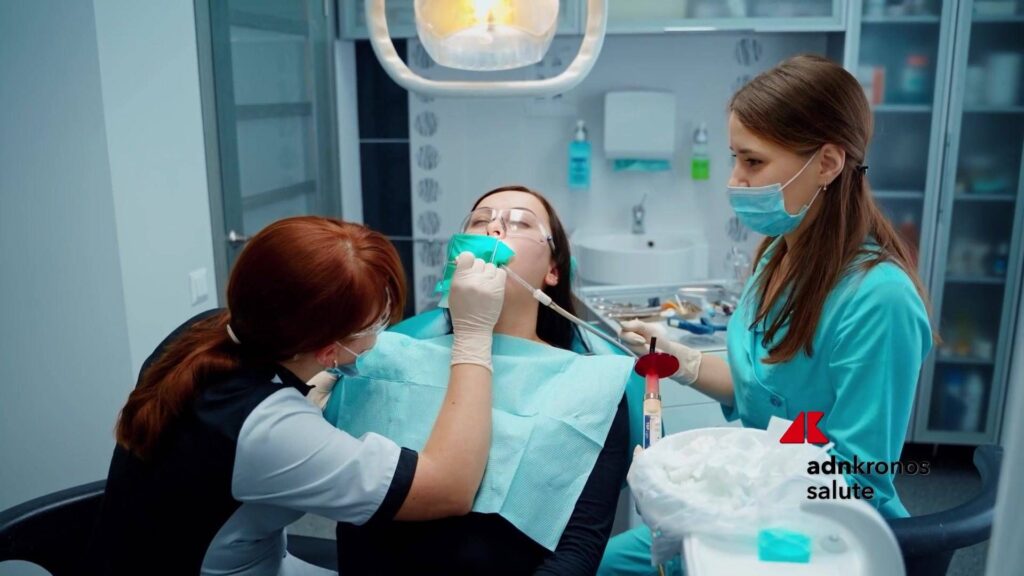 La santé vient de la bouche : l’hygiène est un pilier de la prévention