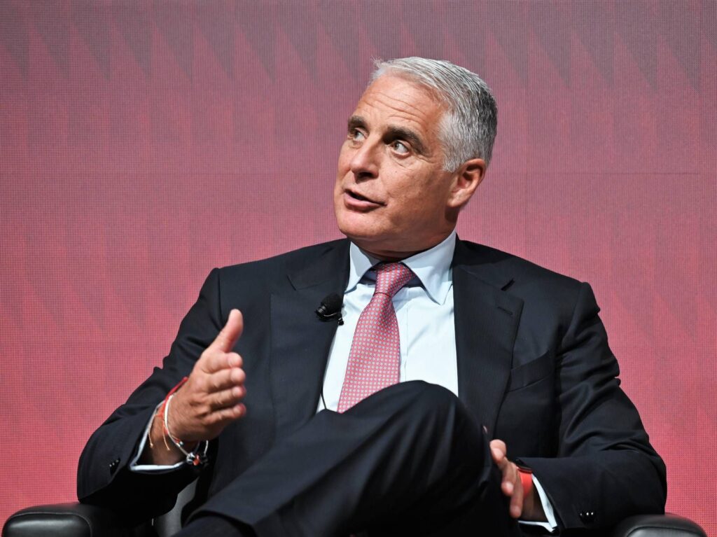 Unicredit-Commerbank, décision d'Orcel : le plan A peut préparer le plan B