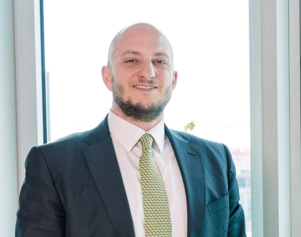 Axa Italia, les visites et examens peuvent être réservés en ligne en un clic