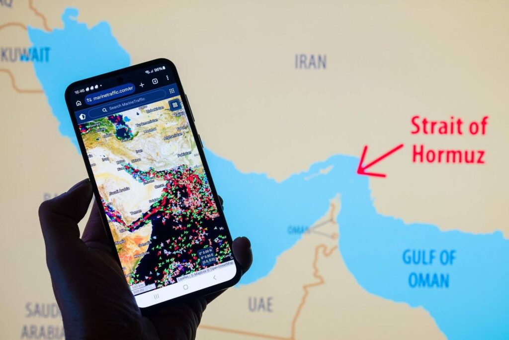 Iran et sources américaines : pourparlers de cessez-le-feu en cours en échange de la réouverture d'Ormuz