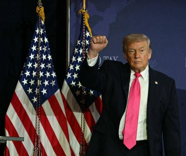 L'Iran rouvre Ormuz, Trump maintient le blocus naval : "Nous prendrons l'uranium". Téhéran le nie