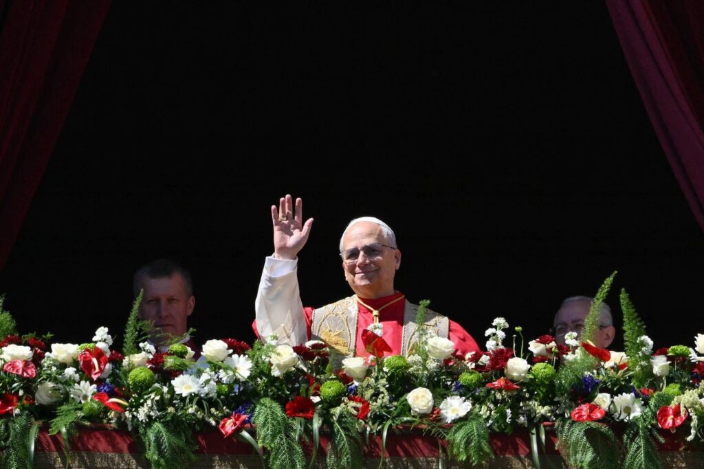 Première Pâques en tant que Pape pour Léon XIV, l'homélie : "Non à l'indifférence face à la mort"