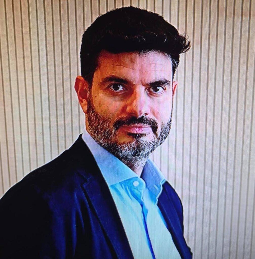 Régurgitations acides, dysphagie et dans certains cas toux persistante, voix rauque ou mal de gorge. Qu'est-ce que l'œsophage de Barrett