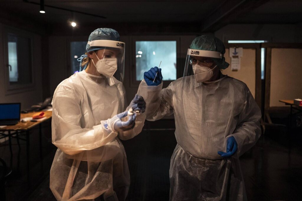 Une bactérie envahit le monde : une maxi-simulation de l’OMS révèle ce qui pourrait arriver