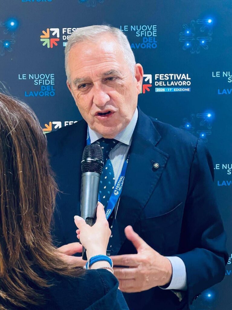 Ebola, Vaia : « Ne courez pas après l'alarmisme et les tirs aléatoires »