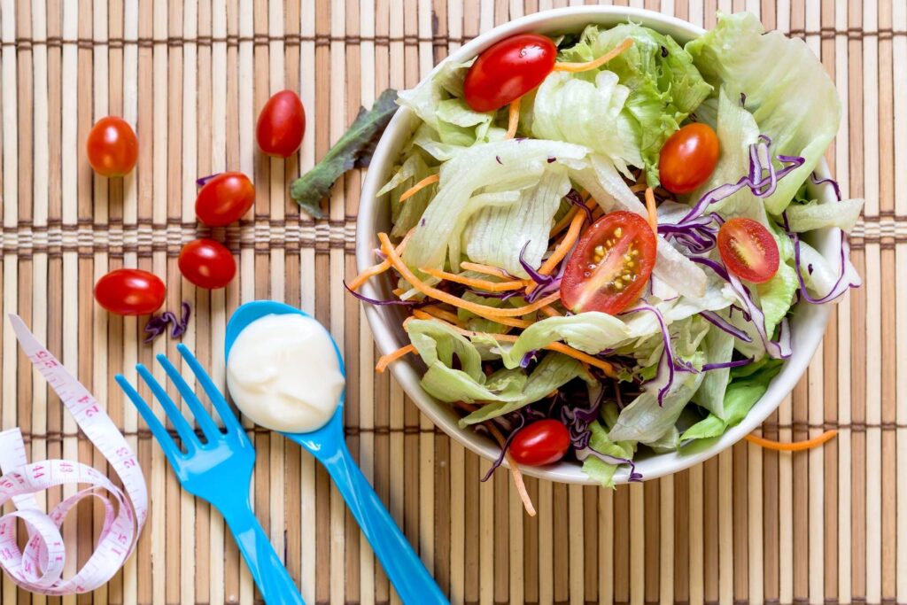 La salade en sachet doit-elle être lavée ? Experts : « Faites attention au libellé »