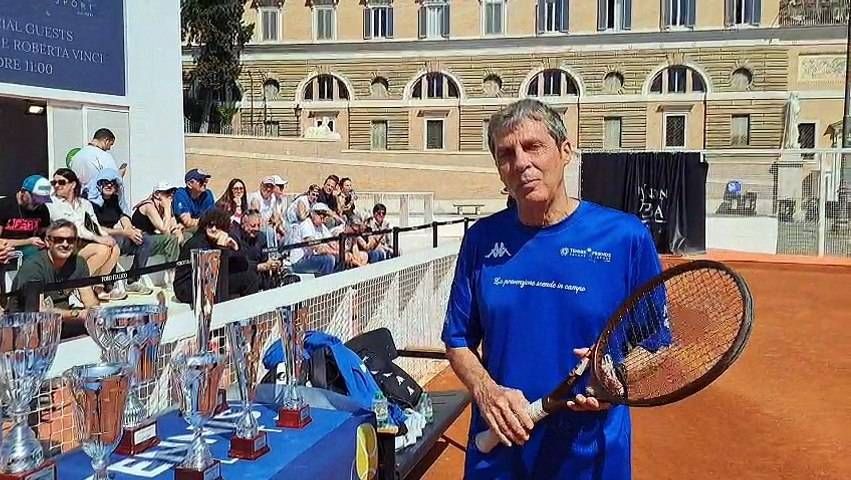 Luca Barbarossa à Tennis & Friends : « Prévention fondamentale, ici sport et santé se rencontrent »