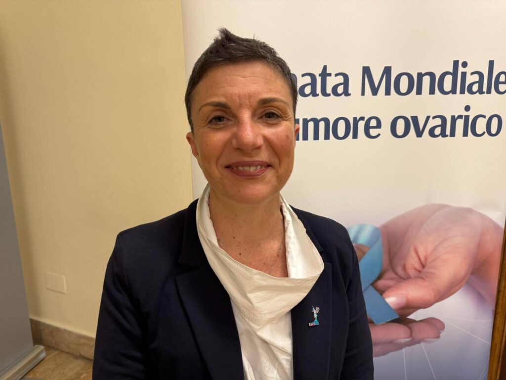 Patientes atteintes d'un cancer de l'ovaire : « L'accès au traitement et à la prévention est encore inégal en Italie »
