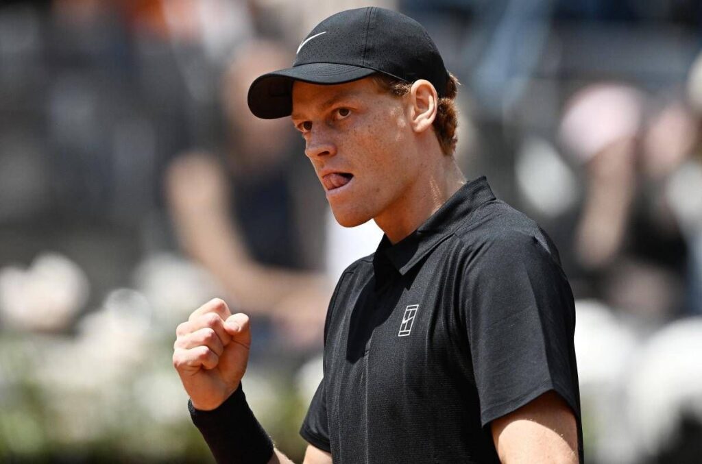 Sinner, show contre Rublev et record : demi-finale aux Internationaux