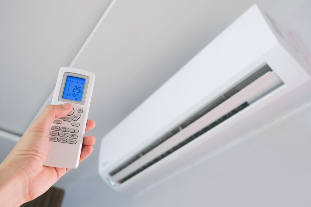 Climatiseurs dans 6 foyers sur 10, médecins environnementaux : "Plus de risques pour la qualité de l'air intérieur"
