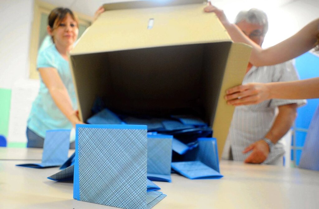 Élections administratives, Macerata, Lecco et Arezzo au centre-droit. Le centre gauche gagne à Trani, Chieti et Agrigente. Meloni: "Notre force confirmée"