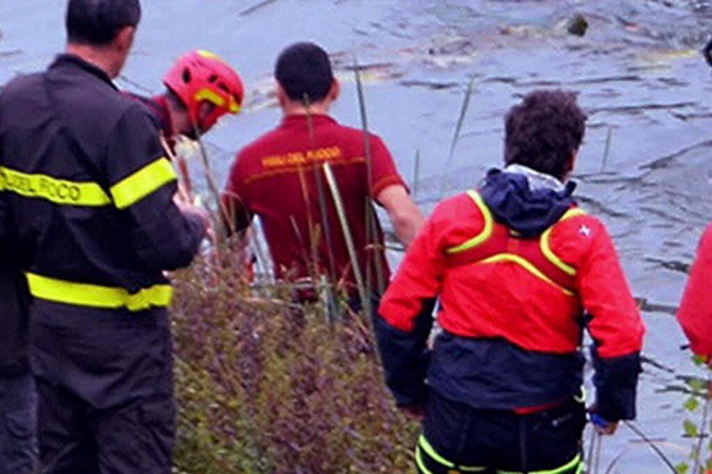 Sœurs disparues, recherches au lac Barrea