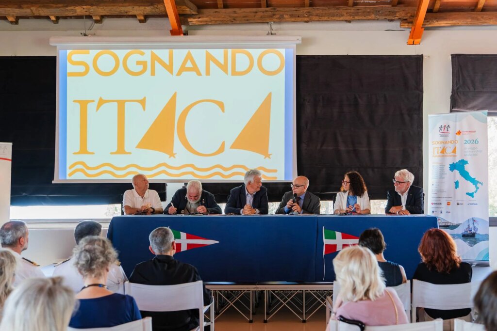 Tumeurs, la thérapie de rééducation par voile 'Sognando Itaca' part de Venise