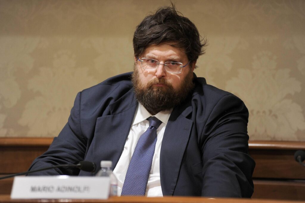 Adinolfi se défend après son arrestation : "Je suis totalement innocent, histoire surréaliste"
