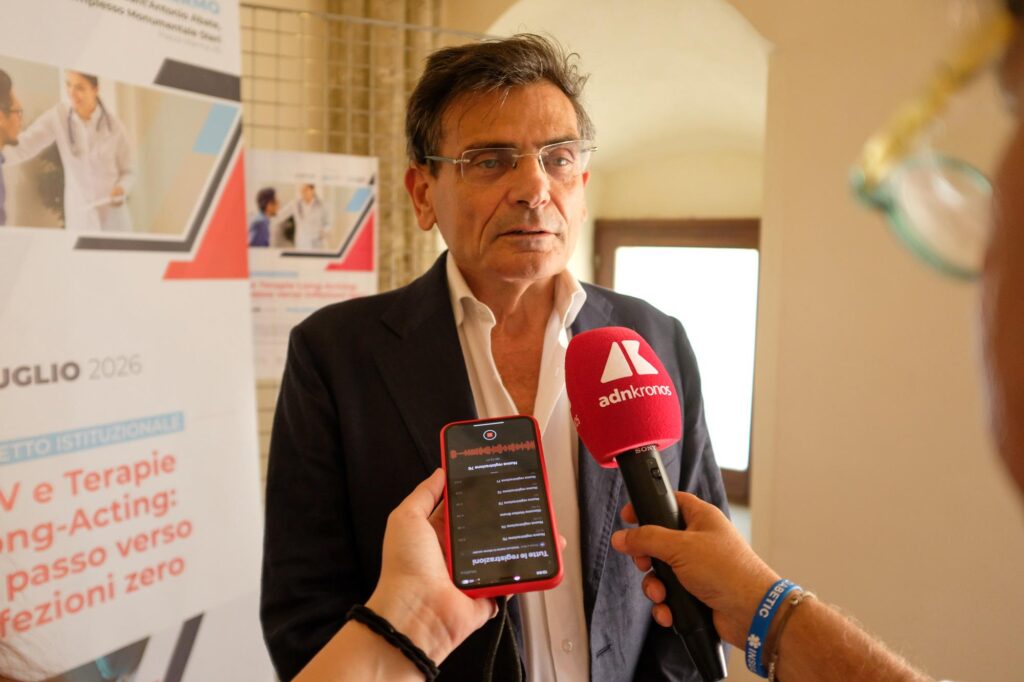 Cascio, spécialiste des maladies infectieuses : "Pour une action de longue durée contre le VIH, plus d'intégration entre médecins et infirmières"