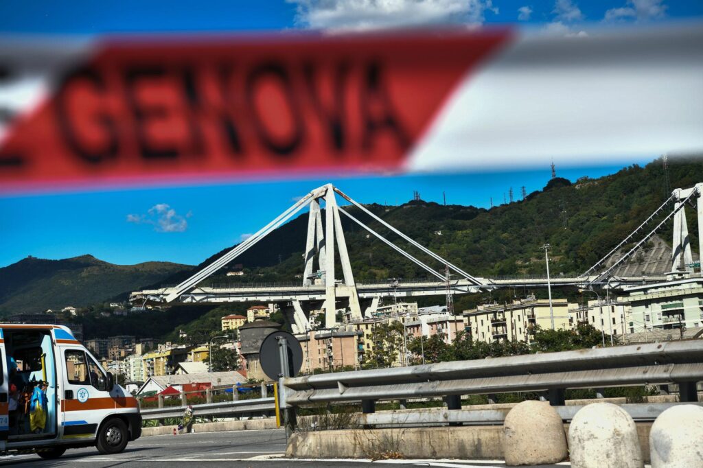 Procès pour l'effondrement du pont Morandi, l'analyse : pas de risque de prescription jusqu'en 2032