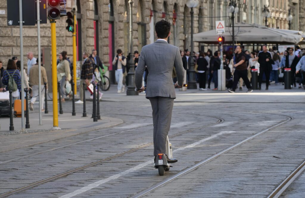 Trottinettes électriques, assurance obligatoire à partir du jeudi 16 juillet : les nouvelles règles