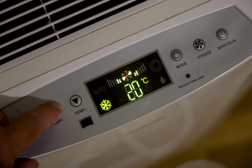 Chaud, comment gérer les nuits tropicales : les quatre conseils (fondamentaux) de l'expert