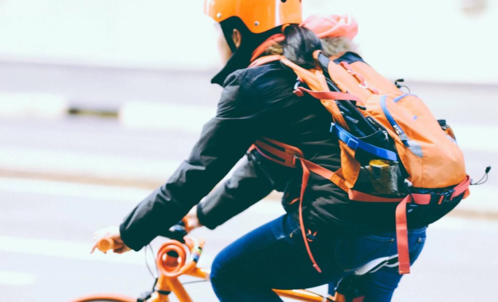 Code de la route, du permis de conduire à 17 ans au permis casque et vélo électrique obligatoires : les 15 nouveautés à l'étude