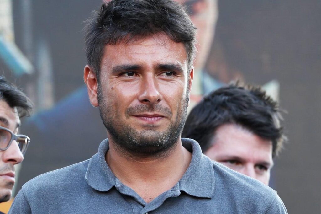 Di Battista hospitalisé à Cuba, deux médecins Gemelli arrivent à La Havane