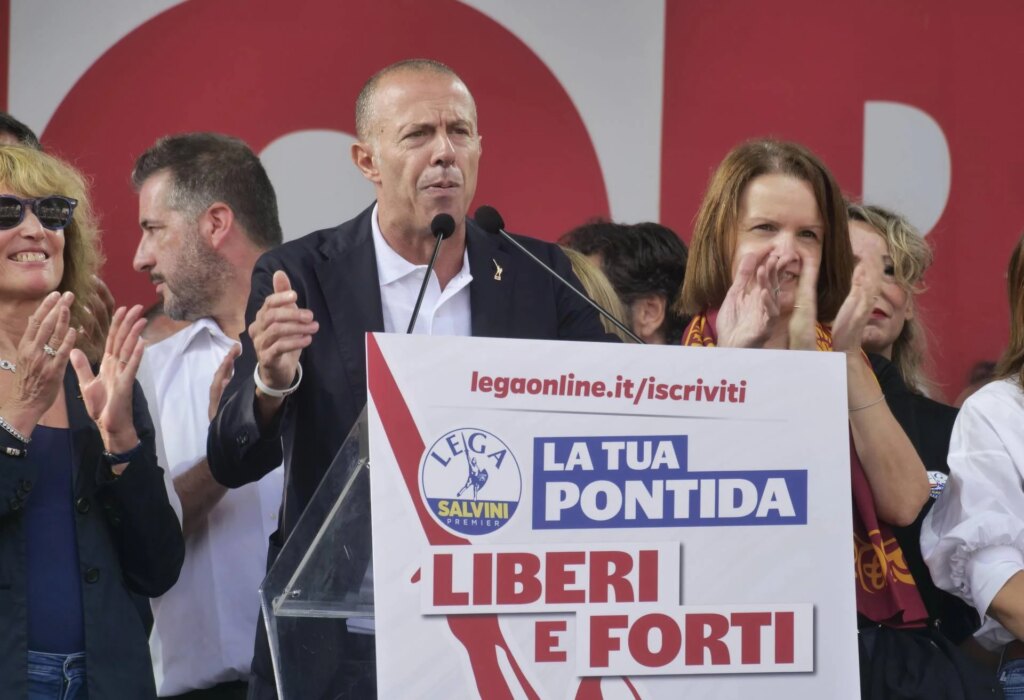 Lega, Roméo parle : "Salvini ? Les défis ne m'intéressent pas. Il faut revenir à l'esprit de Bossi"