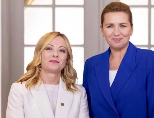 Meloni et le Premier ministre danois Frederiksen : « Unis pour défendre l'Europe, non à l'immigration incontrôlée »