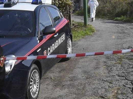 Choc à Guidonia, corps retrouvé dans la chambre froide d'un entrepôt alimentaire