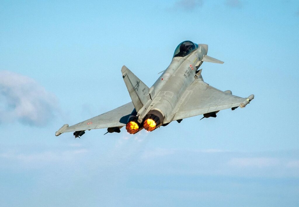 Des avions russes violent l'espace aérien lituanien, des chasseurs italiens interviennent