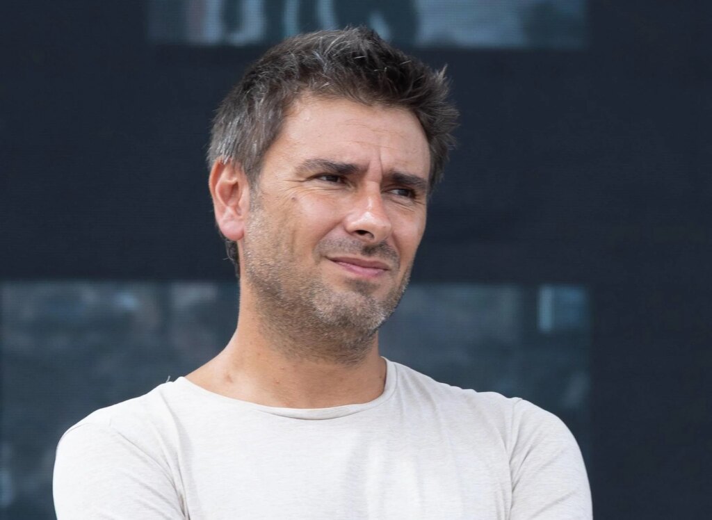 Di Battista est rentré en Italie, la neurochirurgienne Maira : "Il a passé 12 heures de vol, c'est bon signe"