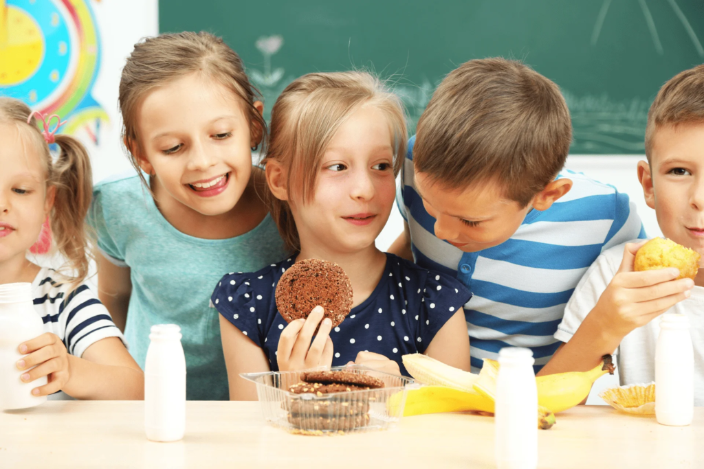 École : l'immunologiste, « la santé et la concentration dépendent de la qualité des repas et des collations dans le sac à dos »