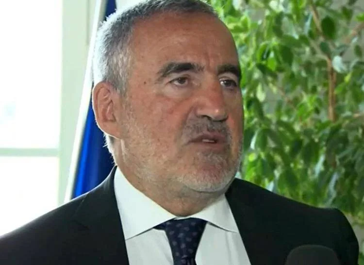 Meurtre de Garlasco, le juge d'instruction de Brescia licencie l'ancien procureur Venditti : "Pas de corruption"