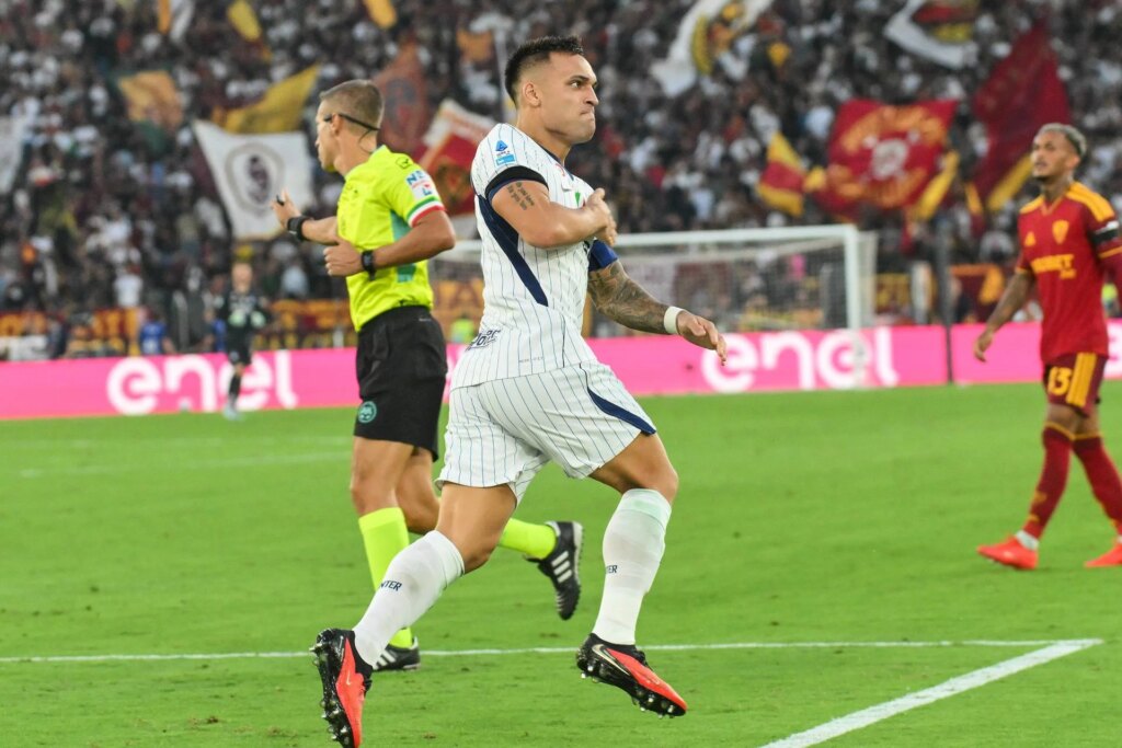 Roma-Inter 2-2, retour des Nerazzurri avec un doublé de Lautaro Martinez : Chivu et Gasperini restent en tête du classement