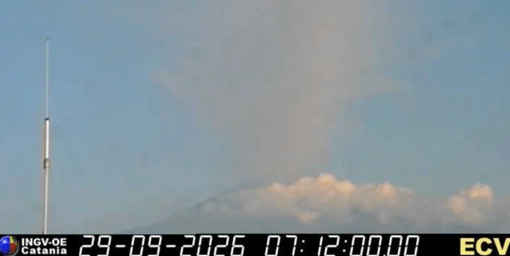 Etna, vols rétablis à l'aéroport de Catane : l'alerte passe du rouge à l'orange