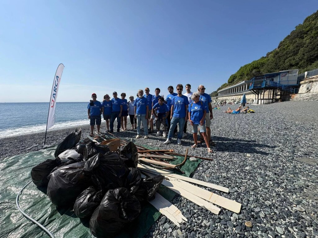 Fondation Marevivo, arche Fondi et Bper Banca, nettoyage de la côte ligure, 115 kg de déchets récupérés